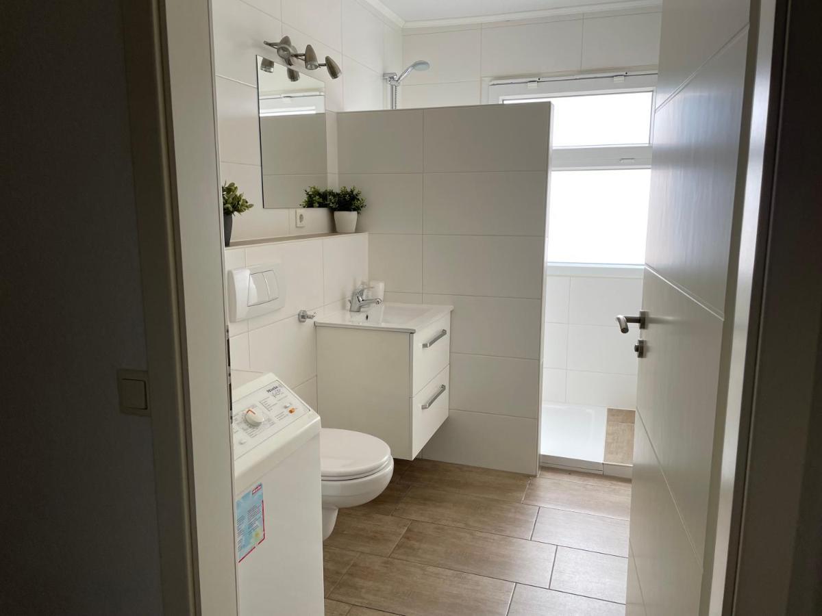 Witte Huus 75M_ Und 51M_ Ferienwoh Apartamento Hooksiel Exterior foto